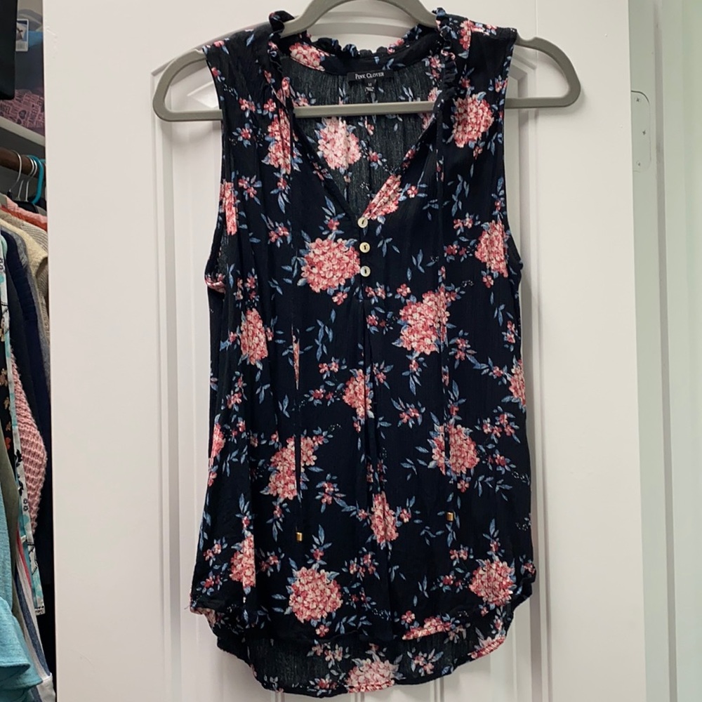 Floral Sleeveless Top